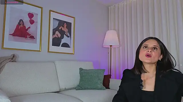 Snapshot of Alice_milf_ chatting on 2, 5, 2026 Alice milf online show from 2, 5, 2026