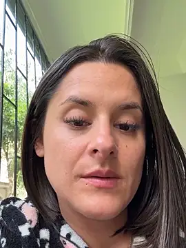 Snapshot of Alice_milf_ chatting on 19, 11, 2025 Alice milf online show from 19, 11, 2025