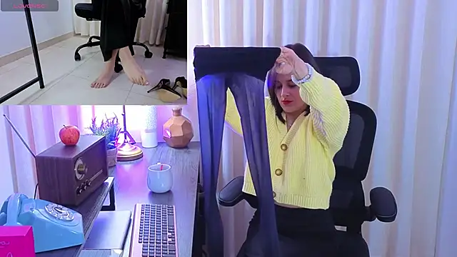 Alice milf  online show from 16, 4, 2026
