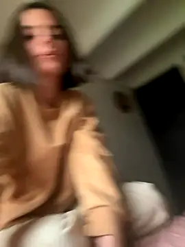 Snapshot of Alice_milf_ chatting on 26, 11, 2025 Alice milf online show from 26, 11, 2025