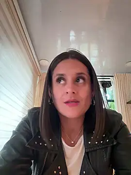 Alice milf  online show from 14, 1, 2026