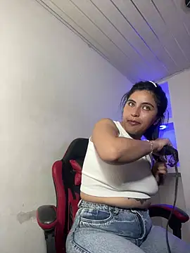  luna torres online show from 11, 6, 2026