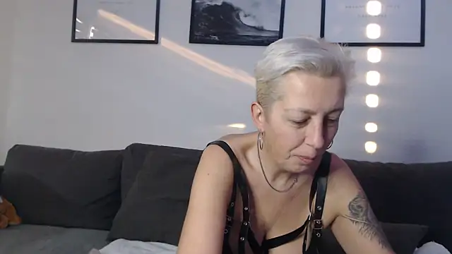 nimmersattesLuder online show from 29, 12, 2024