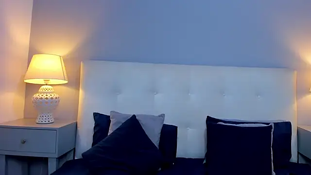 Snapshot of SaraaJhonsonn chatting on 17, 11, 2025 SaraaJhonsonn online show from 17, 11, 2025