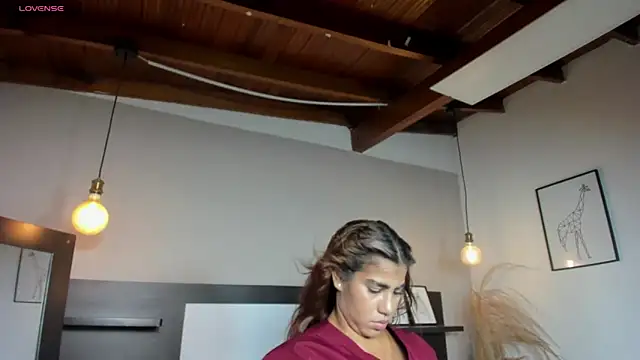 SaraaJhonsonn online show from 26, 3, 2026