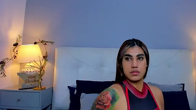 Snapshot of SaraaJhonsonn chatting on 1, 12, 2025 SaraaJhonsonn online show from 1, 12, 2025