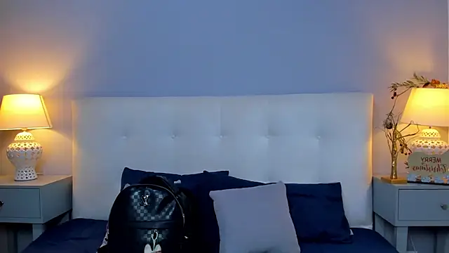 SaraaJhonsonn online show from 20, 12, 2025