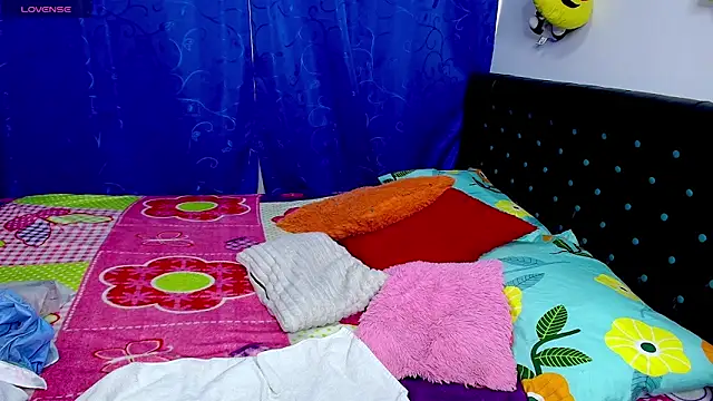 Melikasweetz online show from 14, 4, 2026