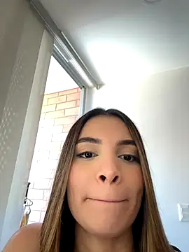 Snapshot of VictoriaNoah_ chatting on 8, 11, 2025 VictoriaNoah online show from 8, 11, 2025