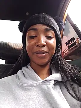 AbbyTomson online show from 4, 11, 2025