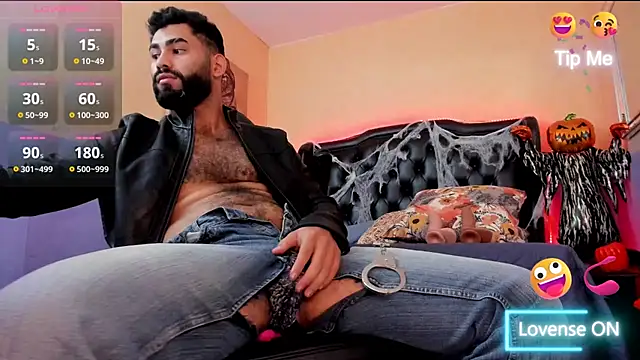 Snapshot of MattewRey chatting on 31, 10, 2025 MattewRey online show from 31, 10, 2025