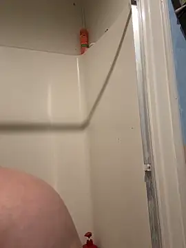 lairarose online show from 2, 11, 2025