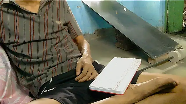 Alex Suman25 online show from 8, 4, 2026