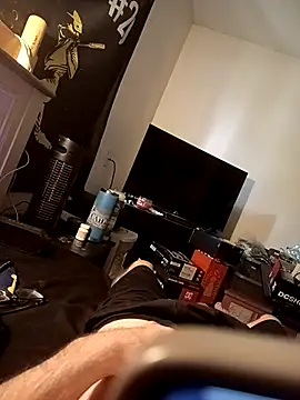 crazycam619 online show from 19, 4, 2026