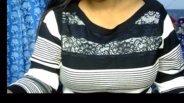 Snapshot of Radhika_Singhaniya chatting on 20, 11, 2025 Radhika Singhaniya online show from 20, 11, 2025