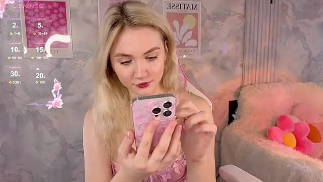 Snapshot of angel_with_flowers chatting on 4, 11, 2025 angel with flowers online show from 4, 11, 2025