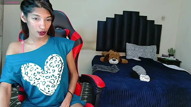 Silkylicious online show from 19, 11, 2025