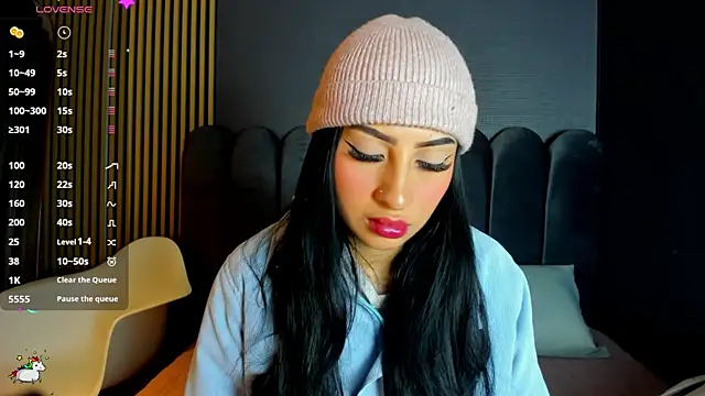 Nicolette ks  online show from 11, 2, 2026