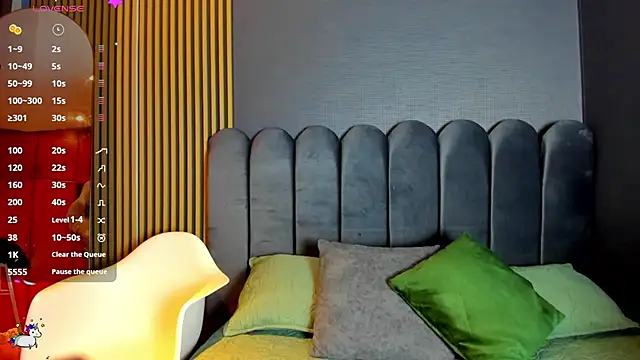 Nicolette ks  online show from 14, 1, 2026