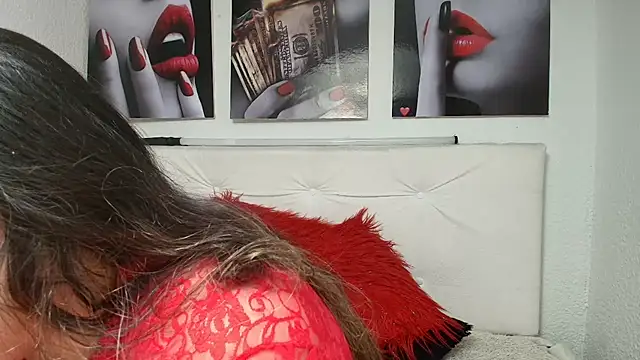 LinaBrowm online show from 11, 6, 2026