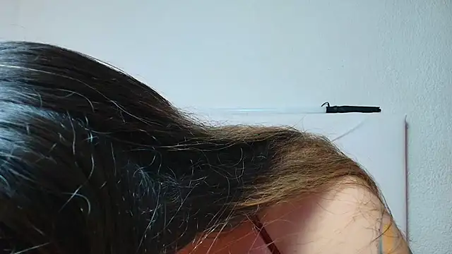 Snapshot of LinaBrowm chatting on 11, 10, 2025 LinaBrowm online show from 11, 10, 2025