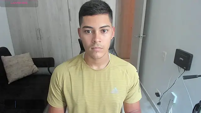 Snapshot of Iamdylan777 chatting on 18, 2, 2025 Iamdylan777 online show from 18, 2, 2025