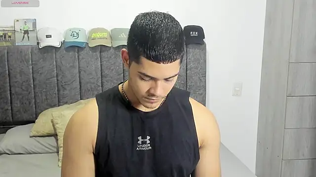 Snapshot of Iamdylan777 chatting on 27, 4, 2026 Iamdylan777 online show from 27, 4, 2026
