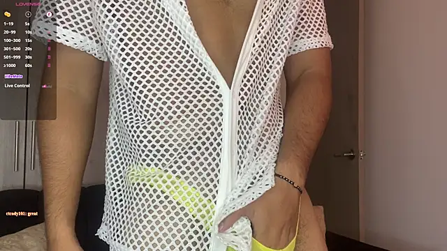 Snapshot of Iamdylan777 chatting on 11, 3, 2025 Iamdylan777 online show from 11, 3, 2025