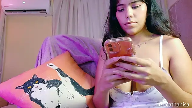 Snapshot of AllisonCatUwU chatting on 8, 9, 2025 AllisonCatUwU online show from 8, 9, 2025