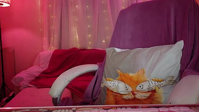 AllisonCatUwU online show from 21, 4, 2026