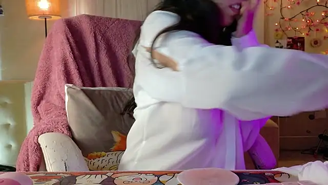 AllisonCatUwU online show from 19, 5, 2026