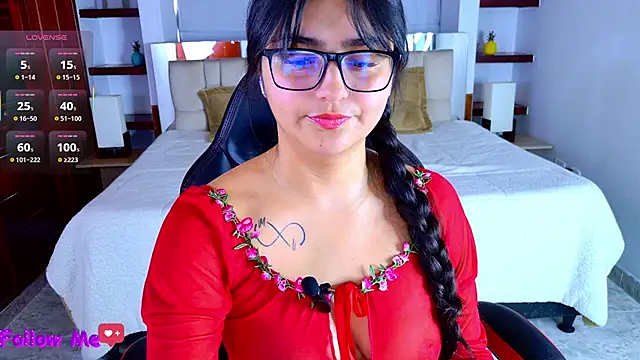 scarlleth  online show from 22, 12, 2025