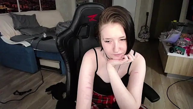 Kira Bakker online show from 21, 9, 2025