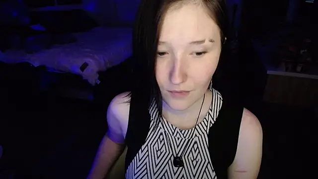 Kira Bakker online show from 2, 10, 2025