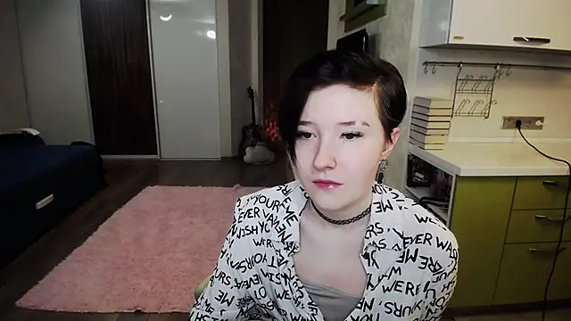 Kira Bakker online show from 3, 2, 2025