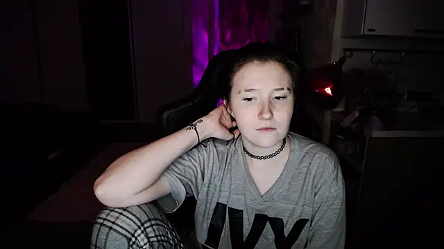 Kira Bakker online show from 11, 3, 2025