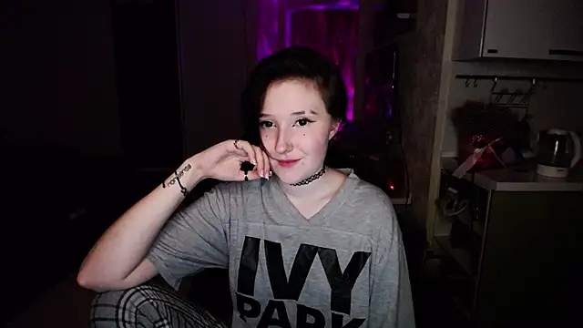 Kira Bakker online show from 18, 3, 2025