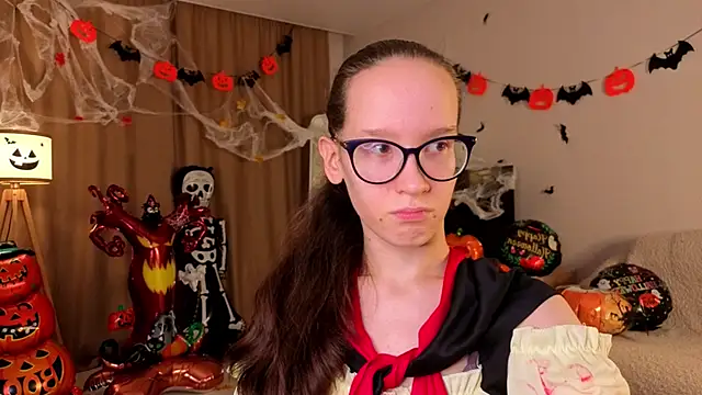 BettyBrowni online show from 31, 10, 2025