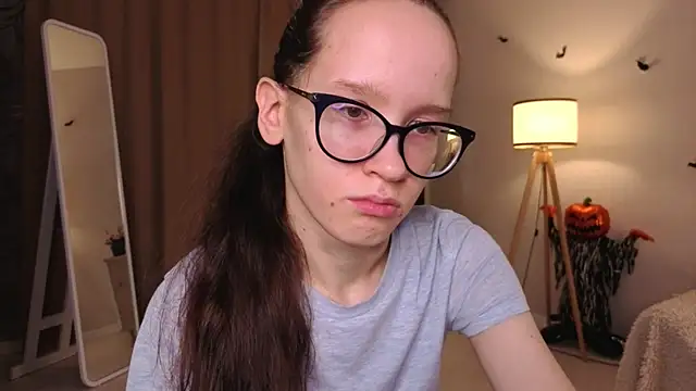 BettyBrowni online show from 3, 12, 2025