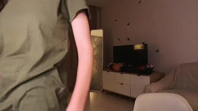 BettyBrowni online show from 10, 11, 2025