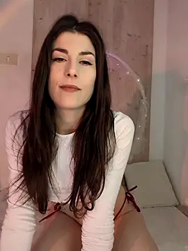 Aisha Moretti online show from 15, 10, 2025