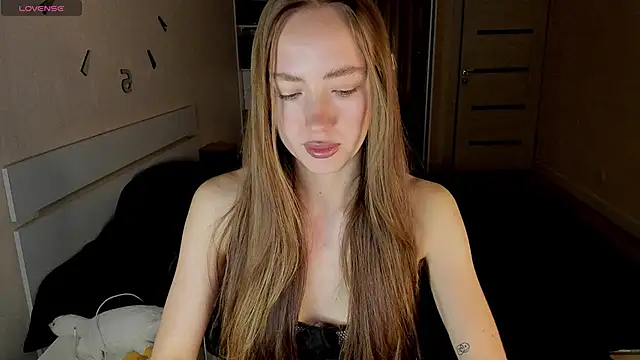 mollyhottestt online show from 30, 12, 2024
