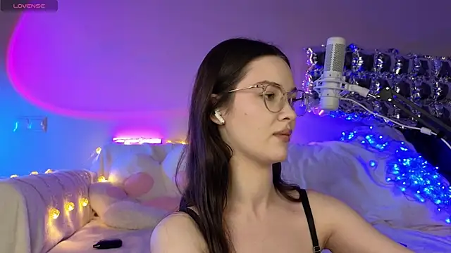 Snapshot of AokiAnna chatting on 2, 5, 2026 AokiAnna online show from 2, 5, 2026