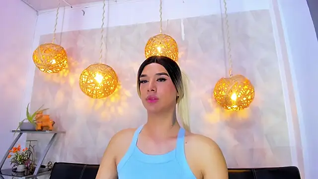 victoria aleia  online show from 3, 3, 2025