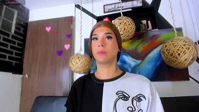 victoria aleia  online show from 19, 7, 2026