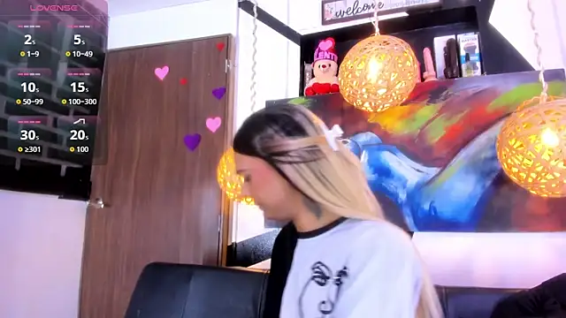 victoria aleia  online show from 25, 2, 2026