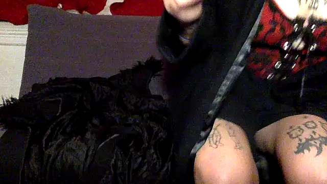Snapshot of s4die_x chatting on 31, 5, 2026 s4die x online show from 31, 5, 2026