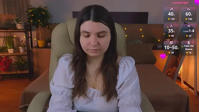 Snapshot of Viola__Shy chatting on 26, 5, 2026 Viola Shy online show from 26, 5, 2026