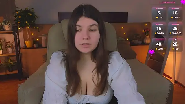 Snapshot of Viola__Shy chatting on 26, 4, 2026 Viola Shy online show from 26, 4, 2026