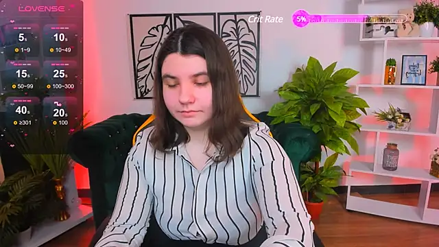 Viola  Shy online show from 7, 3, 2025